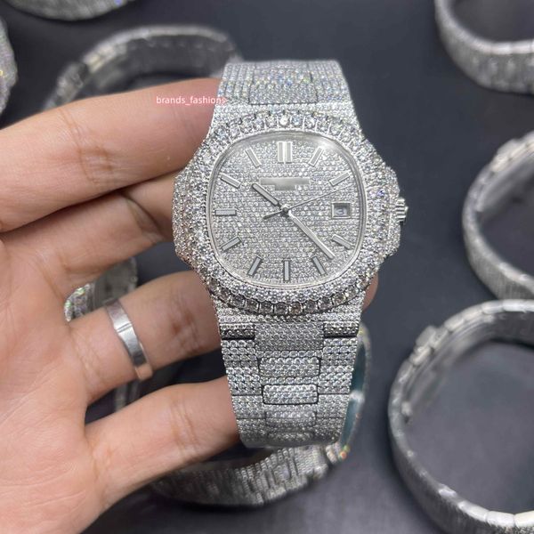 Diamantes helados para hombres populares relojes Big Diamond Bisel Watch Silver Diamond Face Full Diamond Strap Mechera mecánica 306T