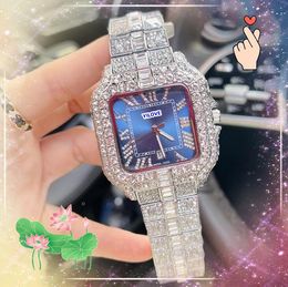 Popular Mens Big Dial Watches Movimiento de cuarzo Automático Tiempo Masculino Reloj de diamantes estrellados brillantes Anillo de tanque romano cuadrado bonito