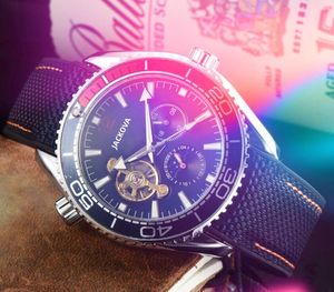 Courteille de tissu en nylon pour hommes populaires montres 41 mm Mouvement mécanique automatique Sports Crime autonome Crime Wristwatch Elegant Noble Super Top Model Clock
