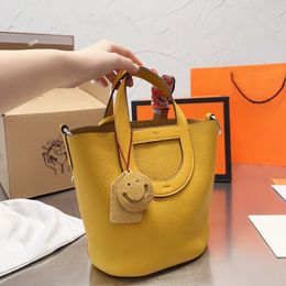 NOUVEAU POG POG POCK SAG CHAPEUR DES MANDES Personnalisés Personnalisés à la mode et polyvalent Shopping et Datant Bag Fomen's Bag avec un sac à main d'accessoires