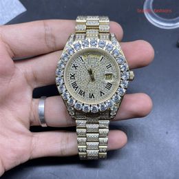 Conjunto de puntas populares Reloj de diamantes para hombre Tamaño 43 mm Cara de diamante dorado Reloj con correa de acero inoxidable dorado Pulsera mecánica automática 302v