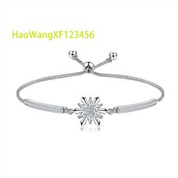 S925 SERRING SERVINE STERLING FILLES Girl Ladies Hand Cumbic Zircon Snowflake Christmas Jewelry Zircon Bracelet