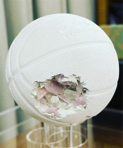 POPULAIRE VERKOOP 24cm 6KG De Daniel Arsham Basketbal van tentoonstellingslimieten geërodeerd basketbal en De corrosie van woonkamer Tafelblad Kunsten