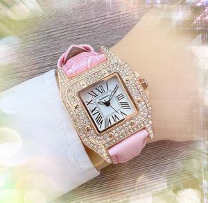 Populaire Squar Romeinse Tank Dial Horloges 32MM Volledige Diamanten Ring Lederen Riem Klok Quartz Uurwerk Dames Vintage Rosé Goud Zilver kast Horloge Geschenken