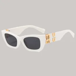 Lunettes de soleil populaires hommes oeil de chat couleur mixte mui mui uv400 lentilles rectangulaires lunettes de luxe haute apparence plein cadre plaqué or lettres lunettes à la mode hj085 C4