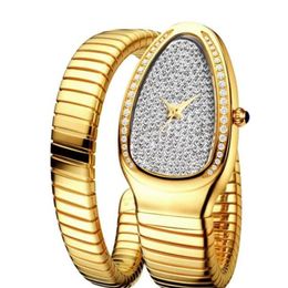 Montre à quartz populaire pour femmes, mode 33mm, en acier inoxydable, plaque dorée, étanche, personnalité fille serpent diamant moissani225o