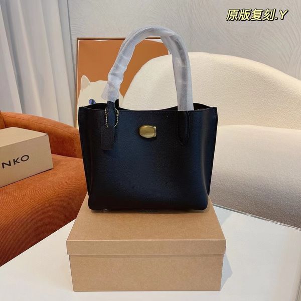 Popularbag Lora Bucket sac seau en cuir grande capacité sac à main à bandoulière mode laiton twist lock conception de pied en métal empêcher l'usure boîte-cadeau emballage sac fourre-tout beauté