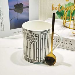 Taza de porcelana, tazas de café, té, leche, hueso, China, tazas de café, tazas de agua con cuchara dorada, regalo de cumpleaños, recién llegado 2021