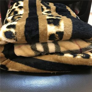 Draagbare deken Luipaardprint pluche koraal fleece deken zachte winterworp Vintage stijl goede kwaliteit2200