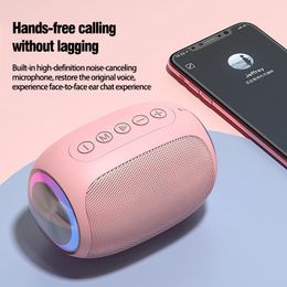 Haut-parleur Bluetooth portable Haut-parleur Bluetooth sans fil Autonome Disque U enfichable Haut-parleur extérieur TWS Tandem Stéréo LED Lumières de couleur éblouissantes