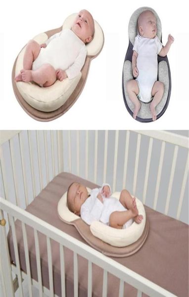 Cuna portátil Viajamiento de la guardería Plegable Cama infantil Piedra para niños pequeños Multifunción Bolsa de almacenamiento Cot cuna para bebés C190419016884706