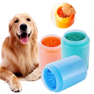 Portable Dog Paw Cleaner Cup Soft Silicone Comb Outdoor Pet Towel Pet Feet Washer Foot Cleaning Bucket for Dog Grooming Supplies
