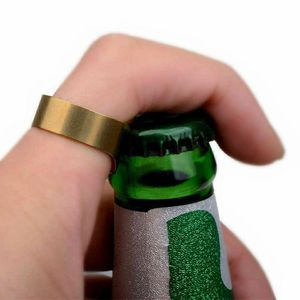 Draagbare vingerringflesopener Kleurrijke roestvrijstalen bierbalkgereedschap Bottel Gunsten RRE14876