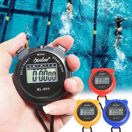 Portable Handheld Sports Stop Watch Digital Display Fitness Timer Teller 4Colors voor Sports Stopwatch Chronograph 240430