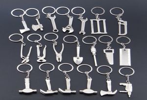 Porte-clés portable Outils essentiels pour la maison Porte-clés en acier inoxydable Anneaux créatifs Mini hache scie clé marteau forme porte-clés cadeau d'anniversaire 4726231