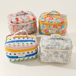 Portable Large Capacity Cosmetic Bag Striped Polka Dot Storage Portable Quilted Cotton Cute Flowers Ins Travel Student