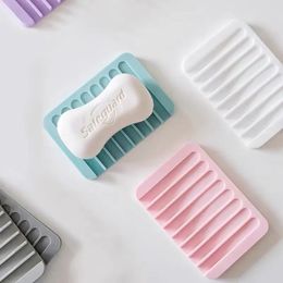 Draagbare zeep Dereep Soft Siliconen Seervier Soap Tray Drain Soap Dish voor sieraden Decoratie Badkameraccessoires Toolset