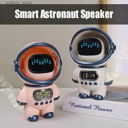 Haut-parleurs portables Astronaute Intelligent haut-parleur compatible Bluetooth mini haut-parleur portable stéréo AI audio interactif et réveil cadeau créatif Q240328
