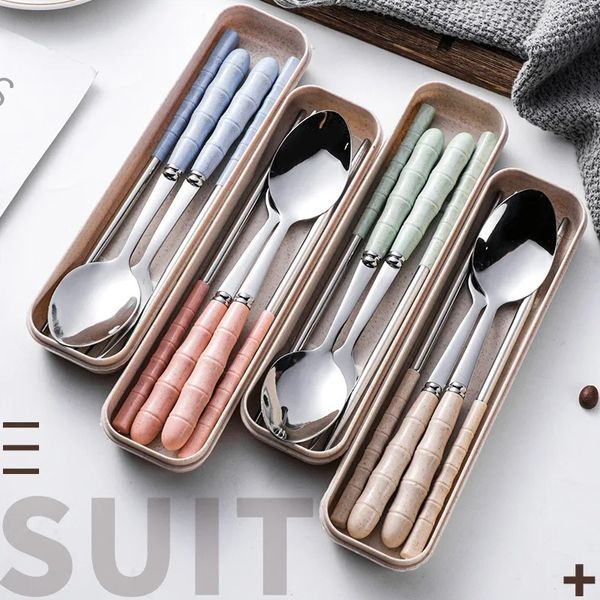 Ensemble de vaisselle portable en acier inoxydable Blégettes de paille de blé Spoon Fork Table Varelle pour les enfants de cuisine pour enfants