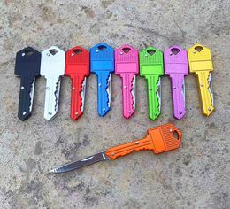 Couteau à clé portable en acier inoxydable, porte-clés en forme de clé, couteau de poche pliant, auto-défense, mini porte-clés de camping, prix d'usine en gros