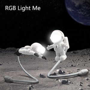 Portable USB alimenté veilleuse astronaute forme lecture lampe de bureau DC 5V lumière LED pour ordinateur portable PC éclairage amoureux de l'espace
