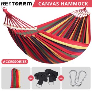 Portaledges Outdoor Canva Camping Hamac 240 * 150cm Hamac épaissi amélioré avec deux poutres anti-roulis Chaise suspendue Balançoires de jardin 230619