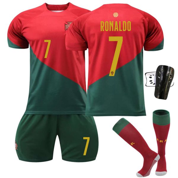 Portugal 2223 Kit de football à domicile de la Coupe du monde 7 C Ronaldo Jersey 8 B Frais 23 Felix