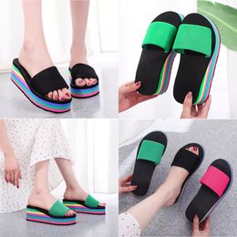 Positieve resistent dames zomerhiel veelkleurige sandaalkwaliteit mode slippers bedrukte waterdicht platform pant slippers strand slippers gai