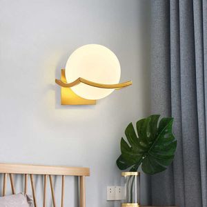 Post Modern Moon Lámpara de pared Pantalla de vidrio Blanco Negro Oro Dormitorio Decoración para el hogar Interior Sconce Led Night Lights Accesorios 210724