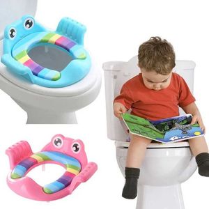 Potties stoelen Babytoiletbril Childrens Toilet Safety stoel met armleuning geschikt voor meisjes en jongens toilettraining buiten reizen Babytoiletmat Q240529