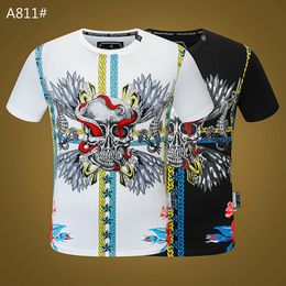 PP Fashion Men's Designer slim fit tee T-shirt d'été strass manches courtes col rond chemise Skulls Print Tops Streetwear col Polos M-xxxL P819