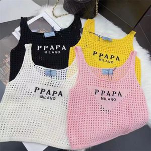 PP Multi color Dames Top T-shirt Top Borduursel Sexy Schouder Drop Zwart en Wit Vest Casual Mouwloos Shirtloos shirt Merkontwerper Effen lettervest