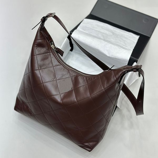 Pra Bag Designer Symbole Bags Enamelo Triángulo Metal Metal bolso de cuero de patente 40 cm Bolso cruzado de hombro Bolsillo marrón negro Capacidad grande