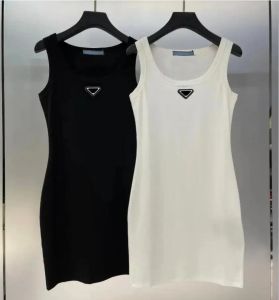 Pra Designer Dames Casual Luxe Jurken Zomerfeest Dames Tops Tankjurk Gebreid Katoen Sexy Jurken Minirok 2024