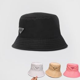 Sombrero de pescador PRA Re-Nylon 2024 Sombrero de pescador de diseñador de lujo clásico Sitio web oficial de PR Calidad 1: 1 para hombres y mujeres Gorras para el sol de ala grande
