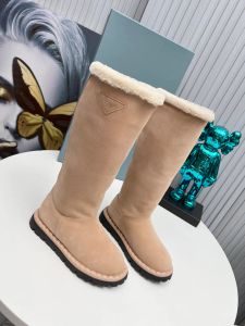 Prad Top Botas altas hasta la rodilla de alta calidad, plataforma de nieve para invierno, botas cálidas de piel de algodón Chelsea para mujer, zapatos planos de gamuza, zapatos cortos de felpa para mujer