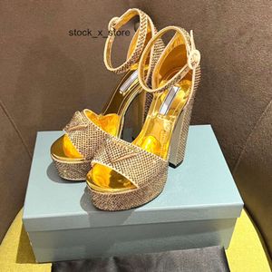 praddalies padalies prdlies Gouden Kristal verfraaid AnkleStrap Platform sandalen dikke hakken Strass hoge hakken blokhak sandaal luxe ontworpen KGPA