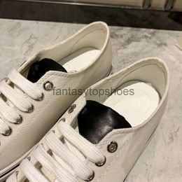 Praddas Pada Prax Prd Casual 2022Designer Chaussures Femmers Slipers Travel Flat Trainers Noirs Femmes Décline100% Bâtiment de laquer blanc bril