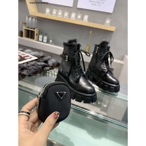 Praddas Pada Prax Prd Fur-in-One Boots Nouveau designer Chaussures de combat Military Boot Military Boot Military