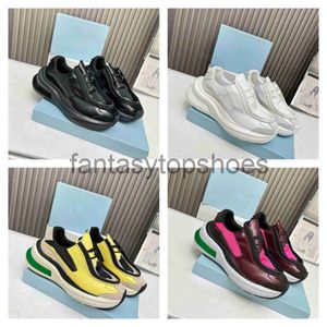 Praddas Pada Prax Prd Nouveau designer Sneaker Casual Calfskin Shoes Sneakers Tissu cycliste et éléments en daim ornant les baskets en cuir brillantes