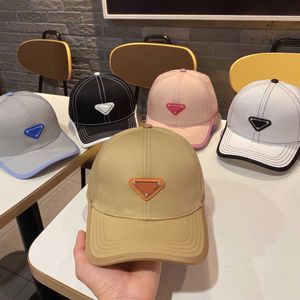 Prader Luxury Designer Casquette de baseball Mode Casquette de baseball Chapeau de football 5Colors Casquettes Triangle Marque Vente Casual Voyage Chapeau de soleil Chapeau de parasol en plein air