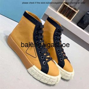 Pradshoes Casual Triangle Prades Brandschoenen Luxury heren schoenomslag nylon roze ontwerper mevrouw Gao Bang Chaussure Classic canvas