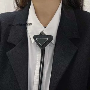 Pravda concepteur cravate P classique mode noir cravate soie fête conception cravates couleur unie cravate pour hommes d'affaires de mariage