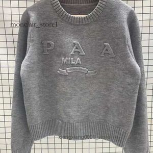 Prdada Sweaters Hoodie Italië Vrouwenontwerpers Kleding Hoogwaardige trui gebreide vrouwelijke herfst winter Keep warme jumpers Design pullover 60A4