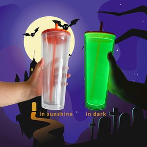 Voorgeboorde 24oz Halloween dubbelwandige groene glow in the dark sneeuwbol helder transparant plastic acryl met deksels en rietjes, glitterstroom Drijvend