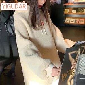 Femmes enceintes coréen lâche épaissi chaud Imitation fourrure une pièce longue genou à capuche en laine d'agneau robe pull maternité 240309