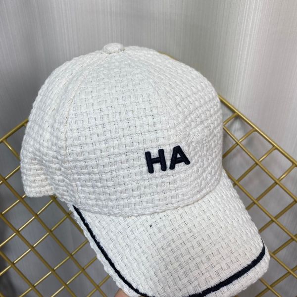 Chapeaux haut de gamme pour l'automne Designer de mode Casquette de baseball pleine de détails Modèles pour hommes et femmes Super grandes marques sont faciles à assortir Play Ball