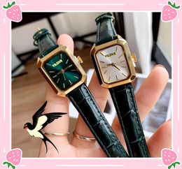 Premium petit cadran carré montre à quartz mode affaires loisirs horloge femme bracelet en cuir véritable populaire rétro trois broches fille mère dame bracelet montres cadeaux