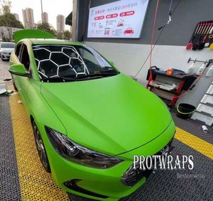 Autocollant en vinyle vert super mat Vipper de qualité supérieure pour film de revêtement de voiture entière série 1080 avec colle à faible adhérence initiale à dégagement d'air 1,52 x 20 m rouleau 5 x 65 pieds