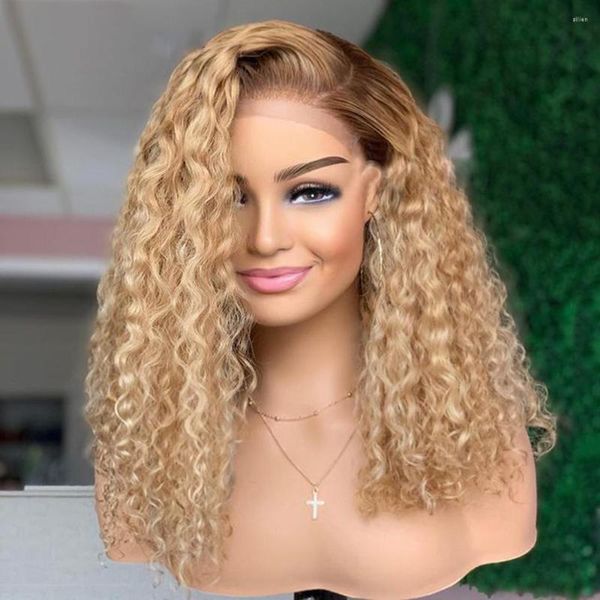 Préplumé doux 180% densité 26 pouces blond brun bouclé long délié naturel sans colle avant de lacet perruque pour les femmes bébé cheveux